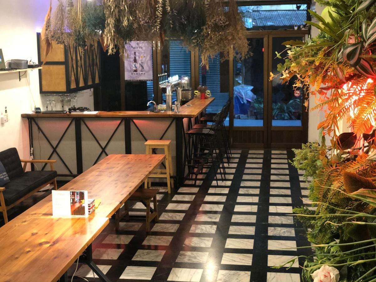 Oc Hostel Tainan Exterior photo