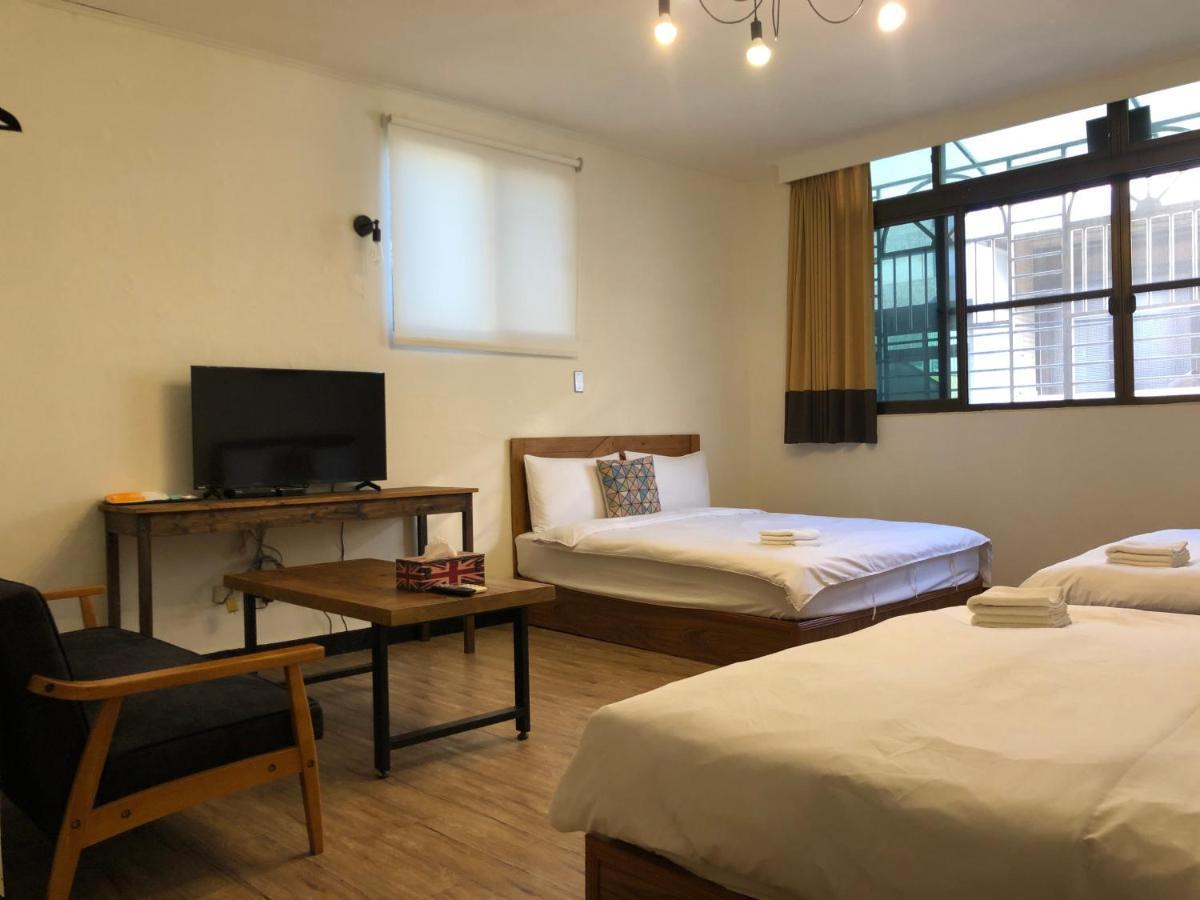 Oc Hostel Tainan Exterior photo
