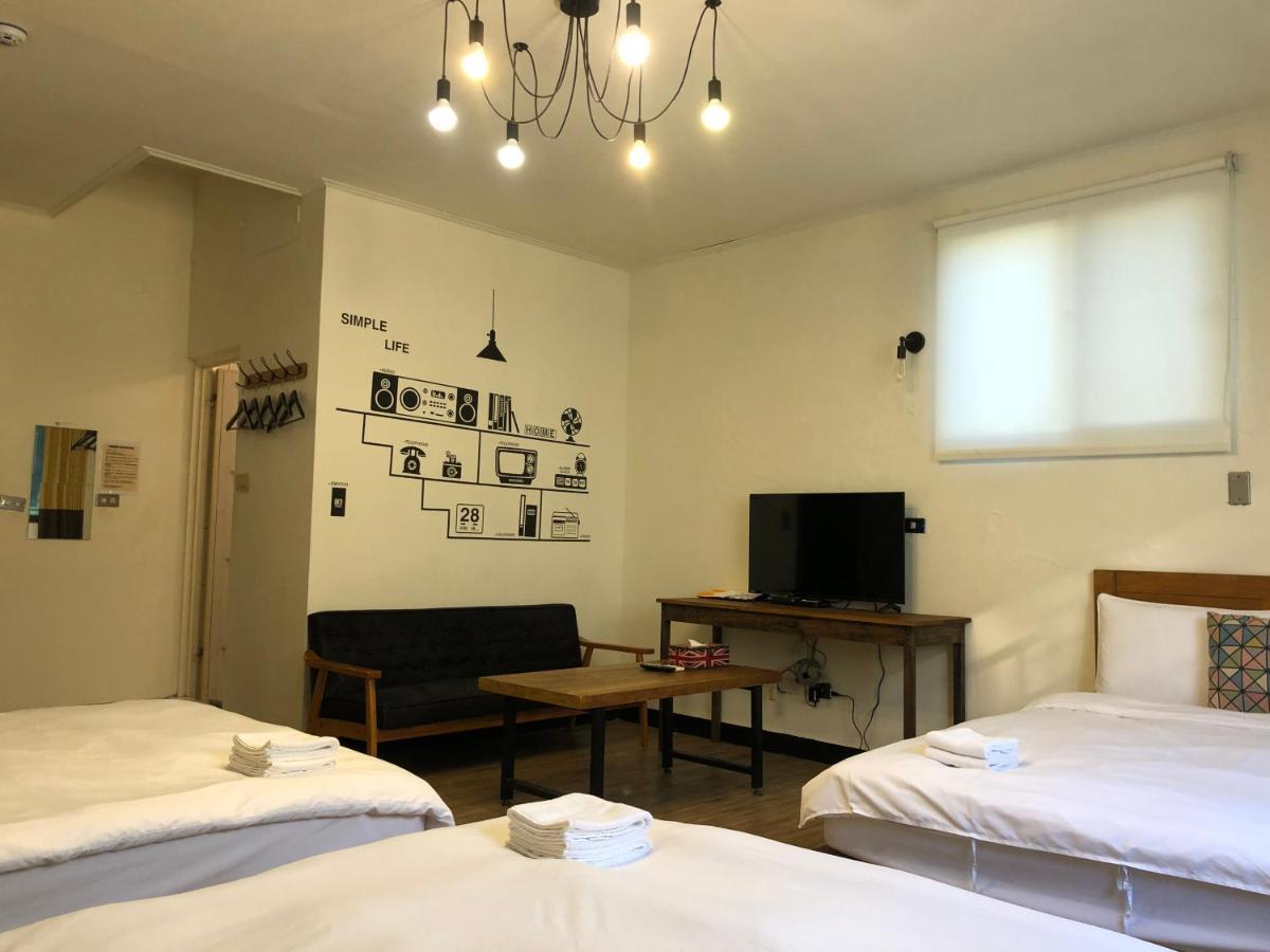 Oc Hostel Tainan Exterior photo