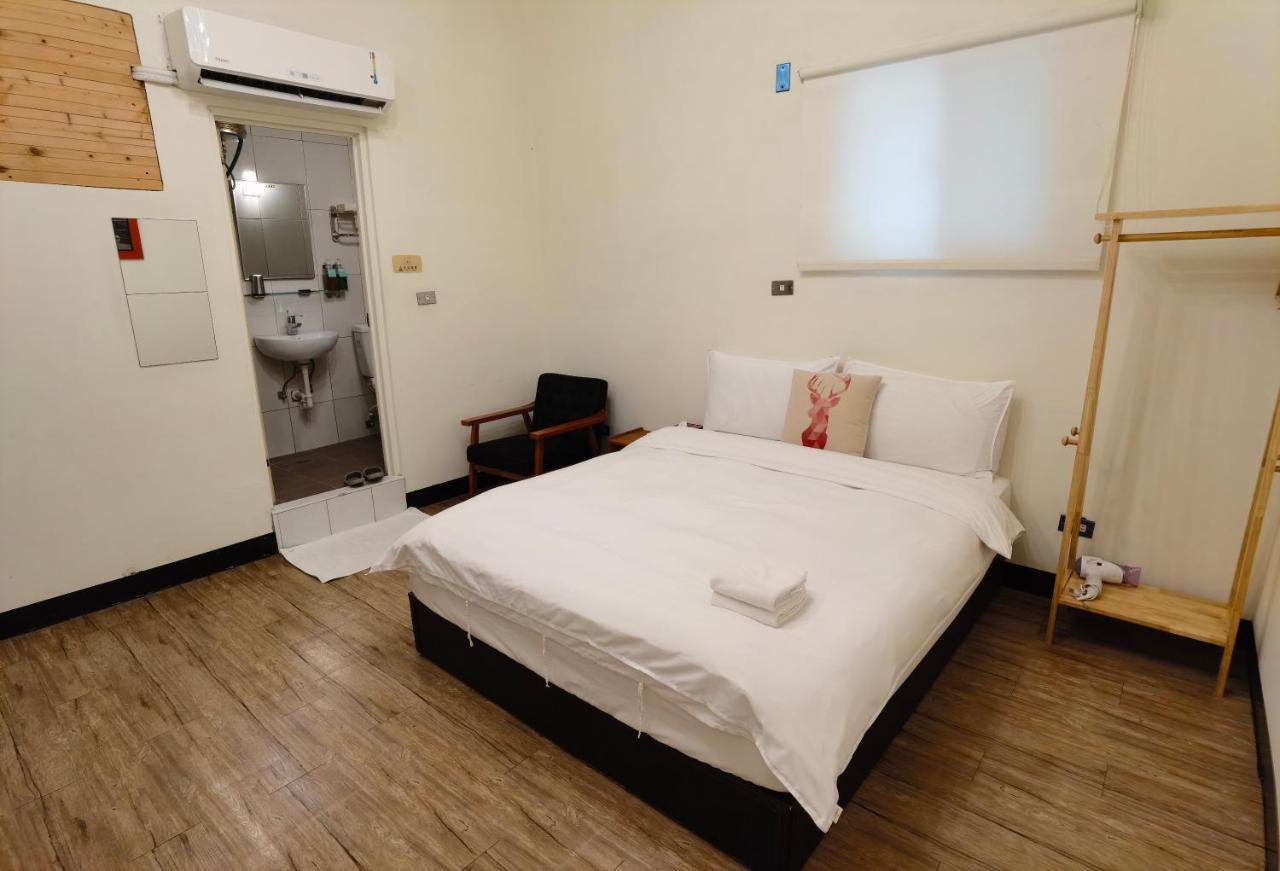 Oc Hostel Tainan Exterior photo