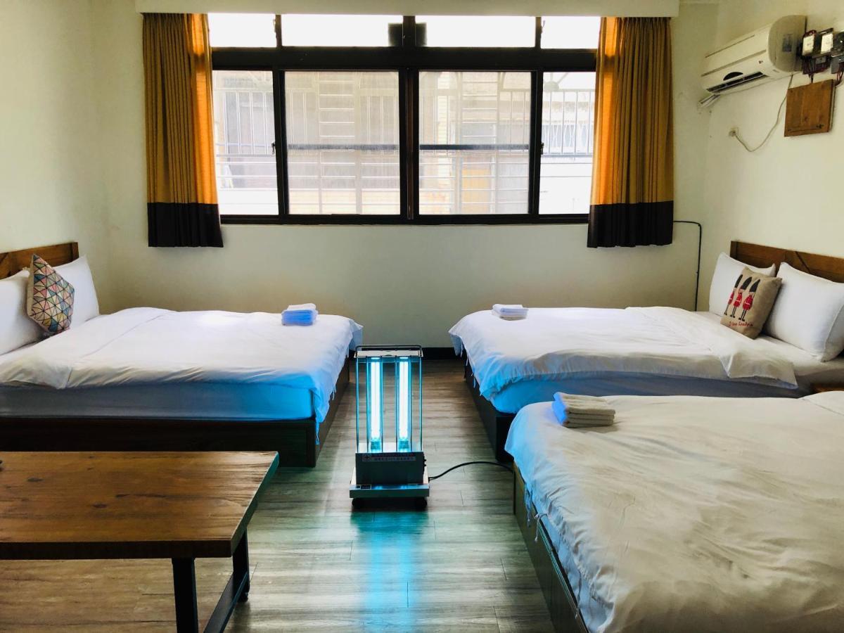 Oc Hostel Tainan Exterior photo